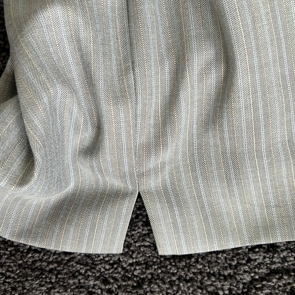 Steve Harvey Striped 3 Piece Grey Suit - Picture 16 of 17